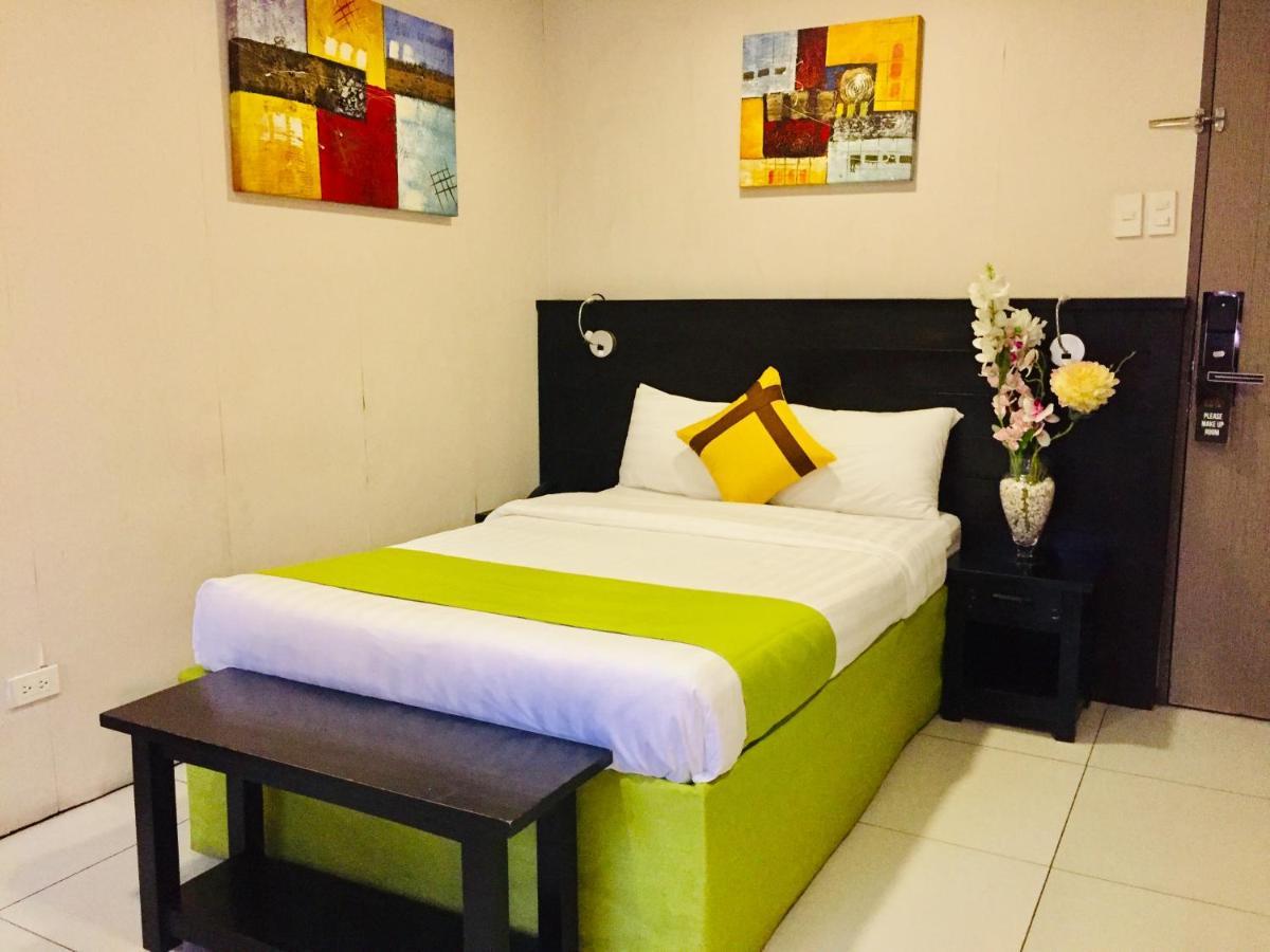 Jade Hotel&Suites Makati City Exteriér fotografie