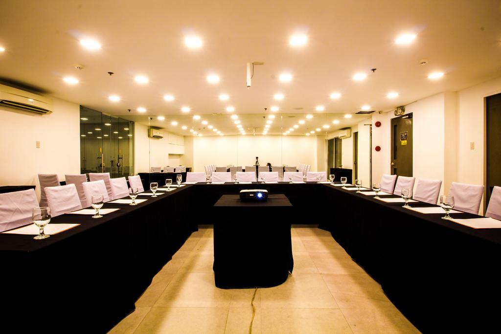 Jade Hotel&Suites Makati City Exteriér fotografie