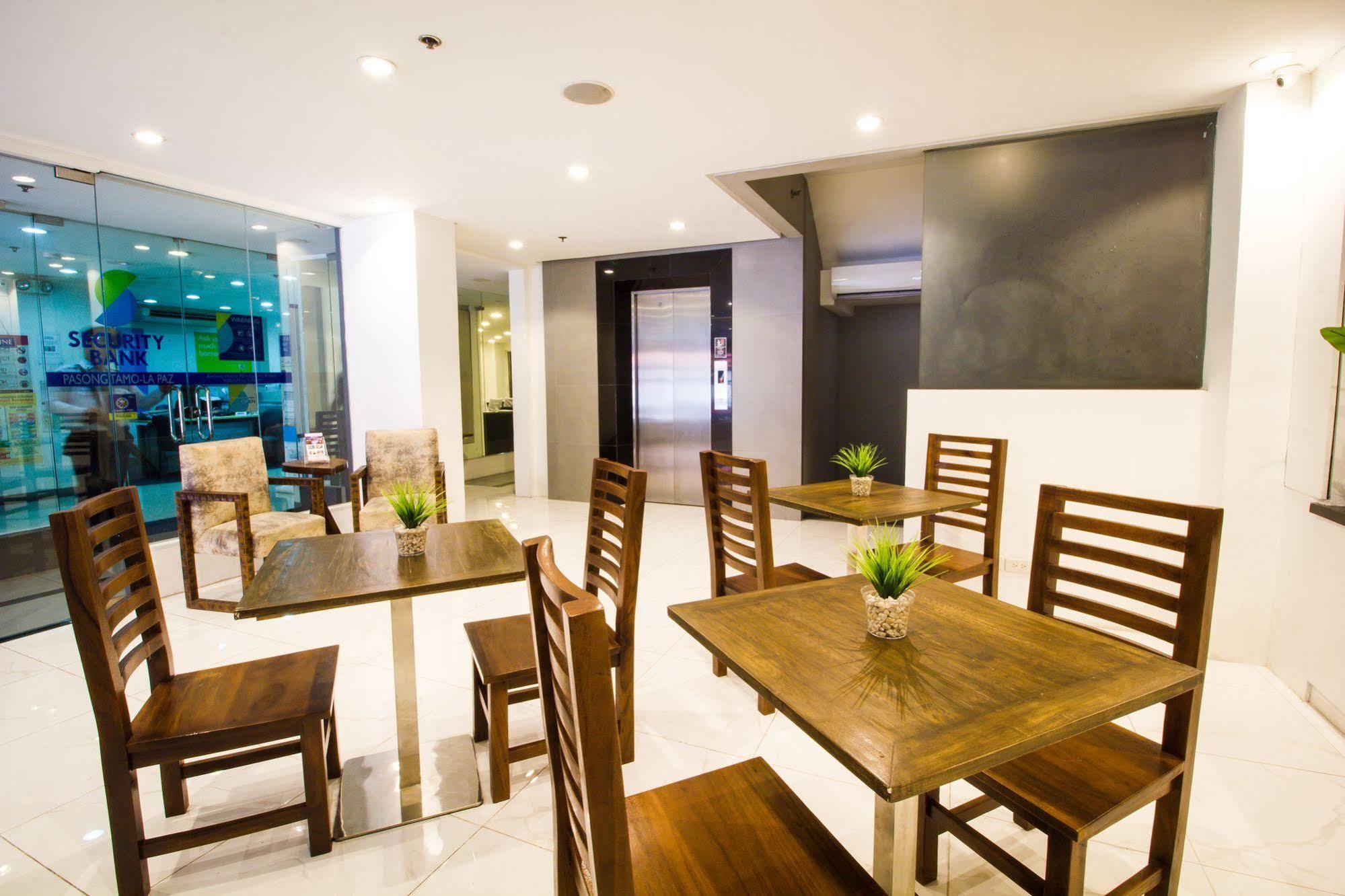 Jade Hotel&Suites Makati City Exteriér fotografie